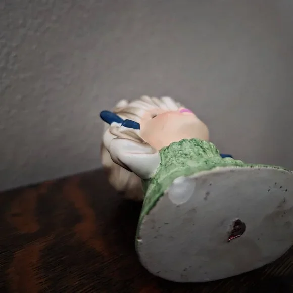 Vintage Teen Head Vase - Picture 6 of 8